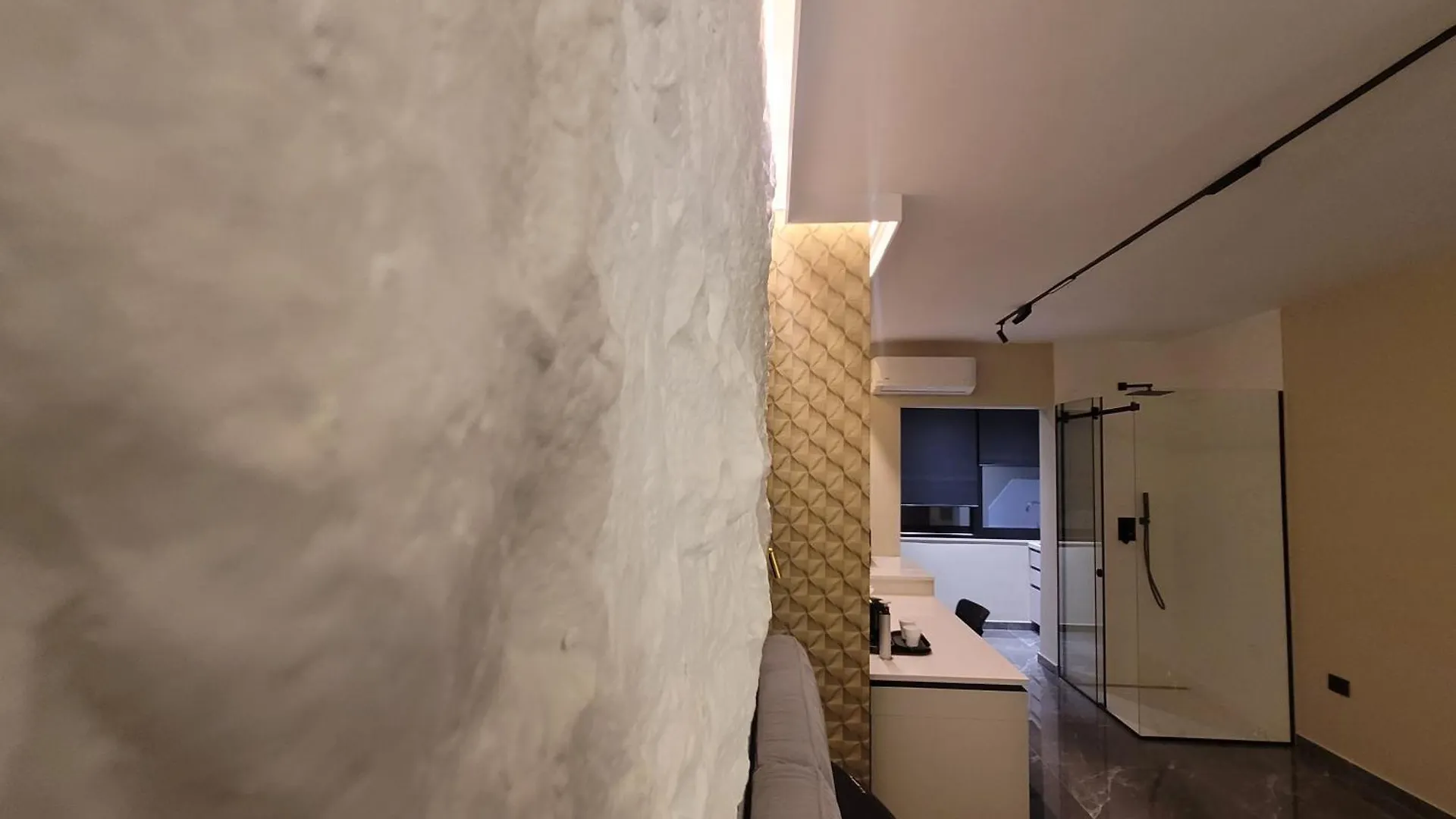 La Mirage Suites & Apartments Tiran Arnavutluk