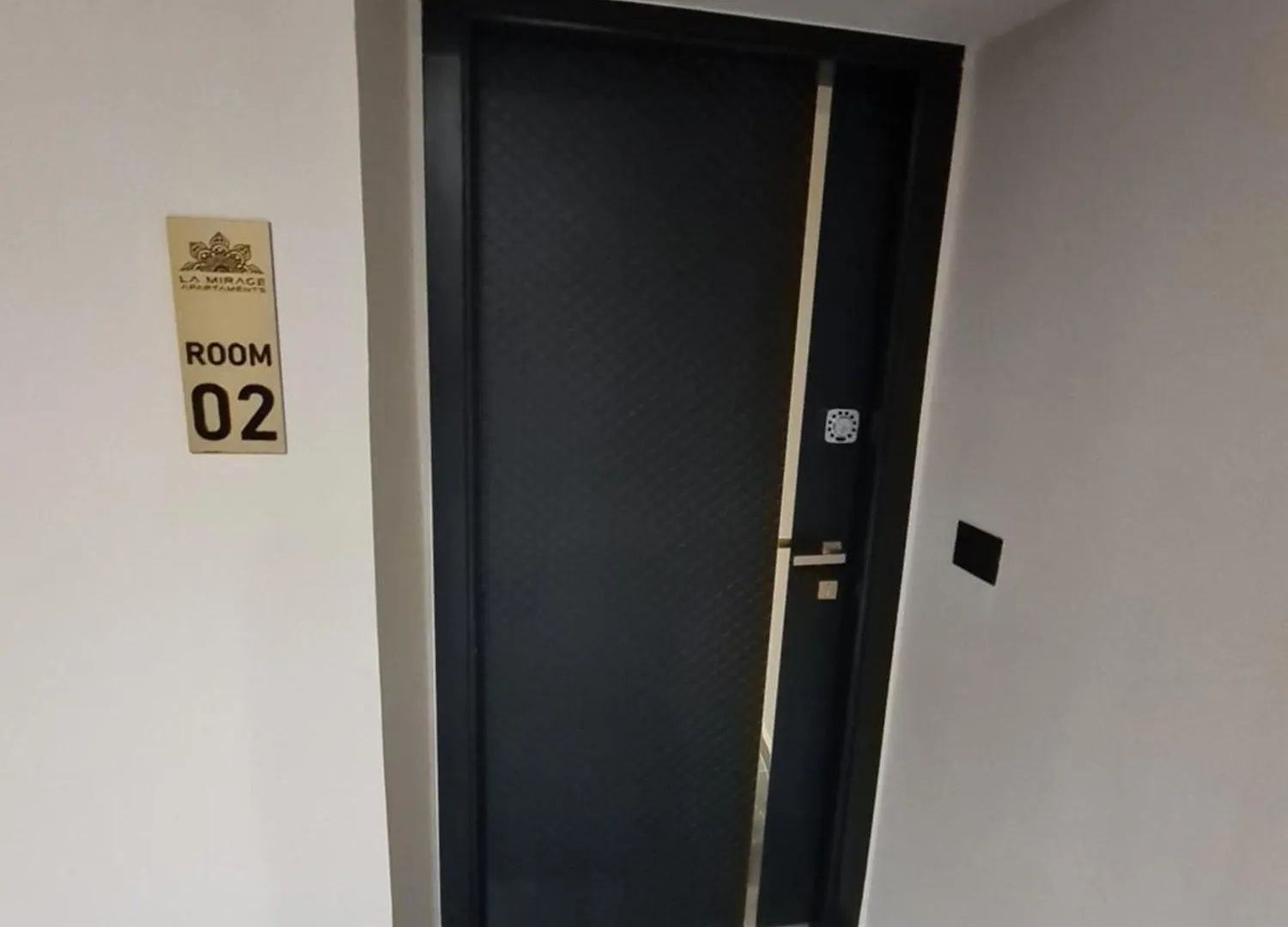 La Mirage Suites & Apartments Tiran