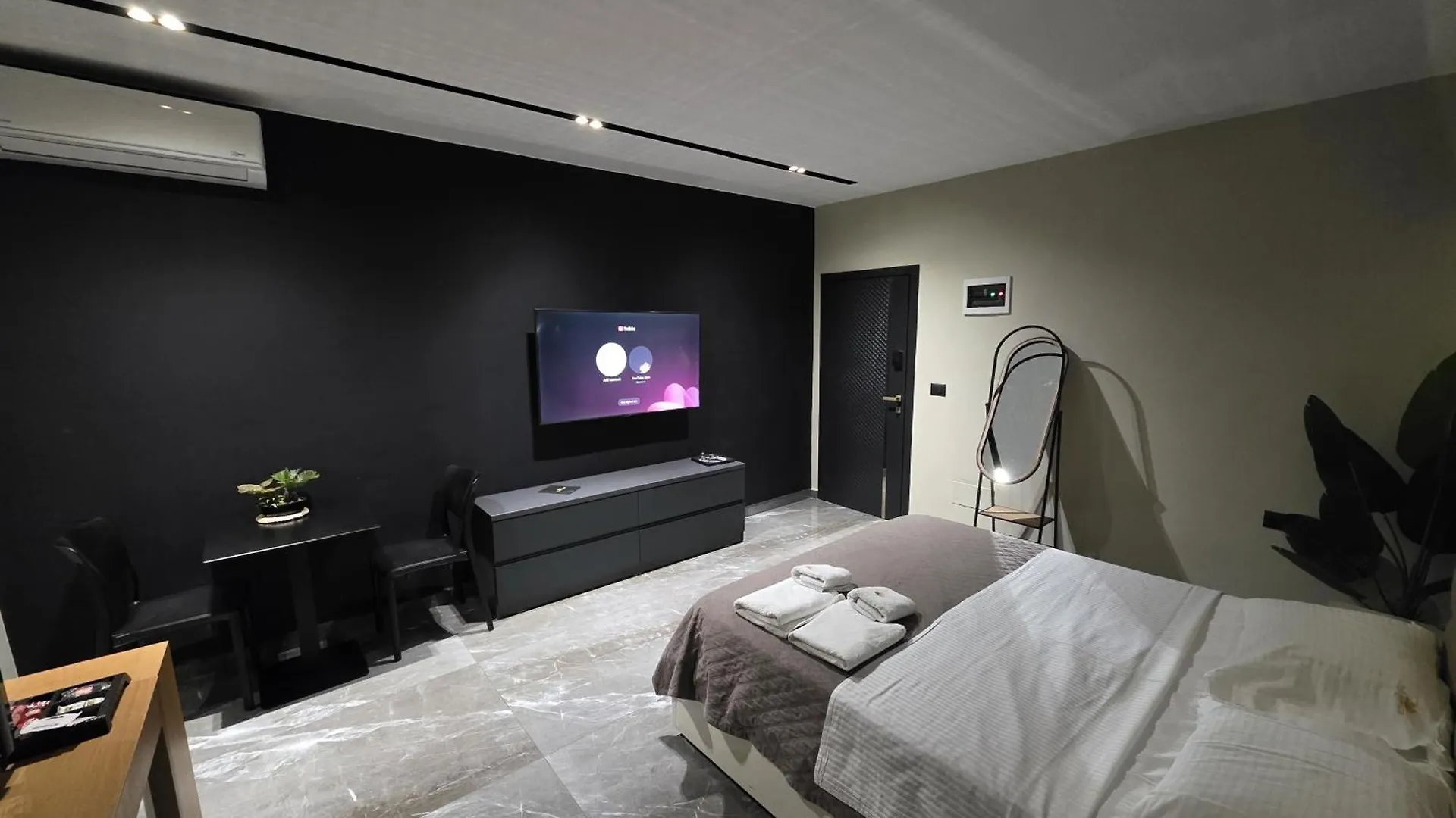 La Mirage Suites & Apartments Tiran