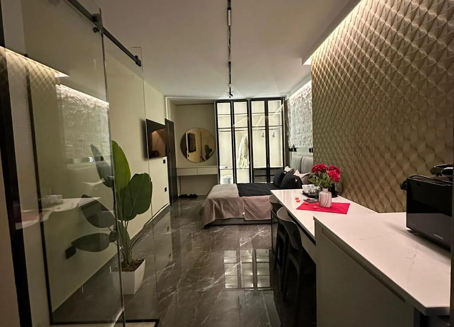 La Mirage Suites & Apartments Tiran